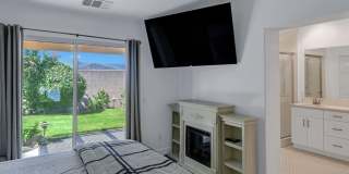 AVAILABLE NOW!! GORGEOUS 3 Bedroom 2 Bathroom Home in Indio! Gallery 9