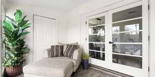 423 N 73rd Place Gallery 24