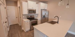 Luxurious 4 Bedroom, 3.5 Bathroom Home In Fayetteville, AR Gallery 9