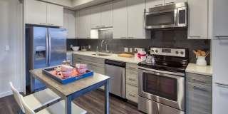 Eviva Midtown Gallery 24