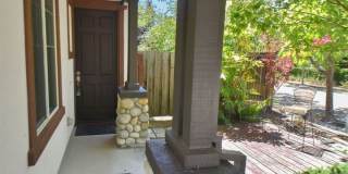 Beautiful 4 Bedroom Windemere Home on Corner Lot Gallery 39