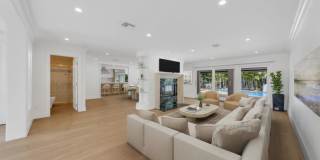 5120 Carillo Street Gallery 21