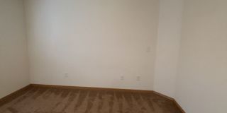 Centrally Located - 3 Bed - 2 Bath - Fenced Yard Gallery 11