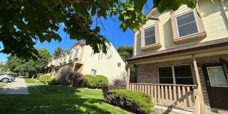 Charming 3b/3b Townhome In Downtown Louisville Gallery 1