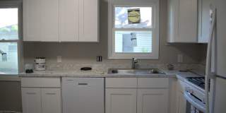 Great 2 Bed 1 Bath House! Gallery 10