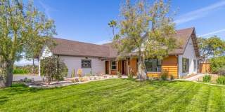 Amazing views at this 4 bedroom renovated Fallbrook home in a quiet neighborhood with a loft office/space Gallery 1