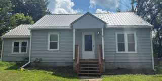 Charming 3 Bedroom and 1 Bath Pleasant Hill Home with Garage, Carport & Fenced Yard! Gallery 1