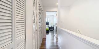 5415 Vineland Road Gallery 16