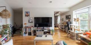 2036 W Touhy Ave Gallery 1