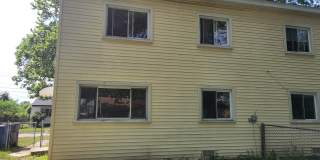 32011 Ottawa St Gallery 3