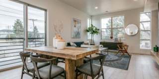 Beautiful Townhome in Southeast Denver Gallery 11
