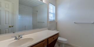 Beautifully maintained 4 bedroom, 2.5 bathroom home for rent in South Chesapeake! Gallery 46