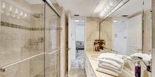 2889 NE 35th St Gallery 53