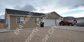 Move-In Discount! 3 bed 2 bath - Twin home Move-In Discount! 3 bed 2 bath - Twin home Gallery 1