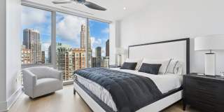 363 E Wacker Drive Gallery 18