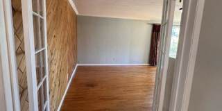 889 Morrison Avenue Gallery 11
