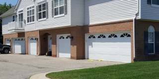 BEAUTIFUL 2 BEDROOM 2 BATH CONDO! Gallery 1