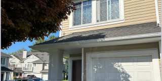 2 Bed, 2 bath Condo w/garage in West Bay at The Lakes in Kent, $2550/mo. Gallery 1