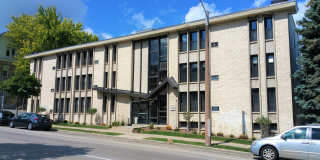 Modern Farwell Ave Apartments Gallery 40