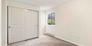1-Bedroom Condo Near Bitter Lake Gallery 13