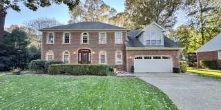 Fabulous 4-Bedroom Home w/2-Car Attached Garage! Dog Friendly, Screened Porch! Gallery 1