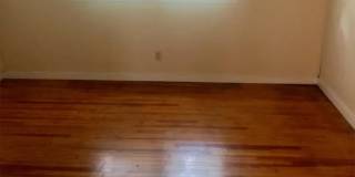 Great location in the heart of Bloomington! 5 Bedrooms Great location in the heart of Bloomington! 5 Bedrooms Gallery 11