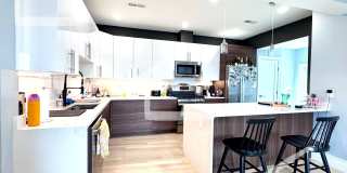 Charming 4 Bedroom-No Broker Fee Gallery 9