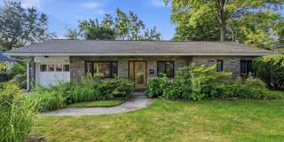 840 DELMONT Drive Gallery 1
