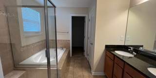 Bright-Sunny 4 Bedroom, 2.5 Bathroom Home - Mooresville Graded Schools - Fresh Paint - Fenced Yard - Community Pool Gallery 17