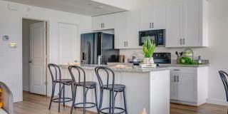 Hamilton Crossing Gallery 9