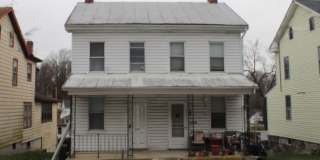 Comfortable 2-Bedroom Duplex Gallery 1