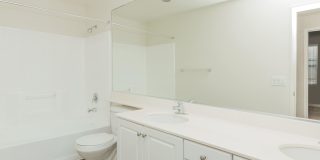 Laurel Glen Apartment Homes Gallery 20