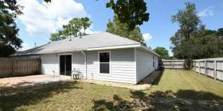 2131 North Pinecone Avenue Gallery 9