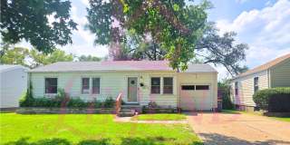 3 Bedroom, 2 Bath Home with Bonus Room & Double Driveway Gallery 1