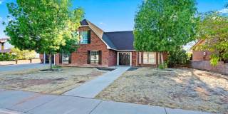 Beautiful 4 Bedroom Home! Pet Friendly Gallery 1