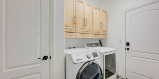FANTASTIC FULLY UPGRADED FURNISHED RENTAL LOCATED IN THE SOUTHWEST!!! Gallery 23