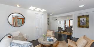 465 S Sherbourne Dr Gallery 20