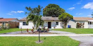 7801 SW 6th Ct Gallery 1