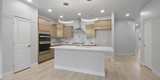 392 W Ridges Boulevard Gallery 7