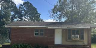 3 Bedroom / 1 Bath home in Central Valdosta Gallery 1