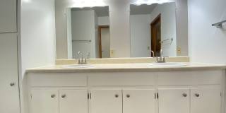 2311 Olive Street Gallery 32