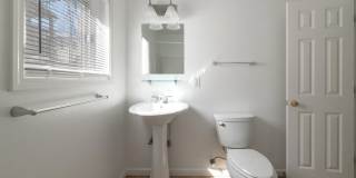 342 Mathews Avenue NE Gallery 15