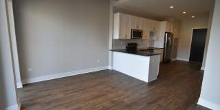 3833 N Broadway Gallery 256