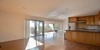 1341 Plum St Gallery 9