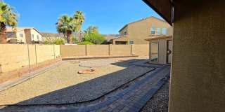 3BR house with Office in South Phoenix, huge backyard ,community pool & close to major retailers Gallery 12