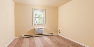 Dublin Village Apartments Gallery 16