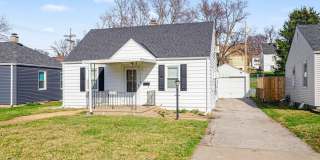 3 Bedroom Furnished Cottage Close to Entertainment and Amenities Gallery 1