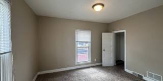 806 2nd Ave SW Gallery 7