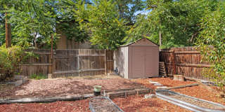 Available NOW! 3 Bedroom 1 Bath Home in Denver! Gallery 27
