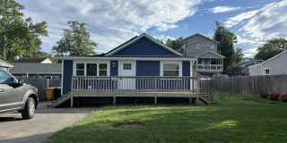 1524 Mayfield Road Gallery 1